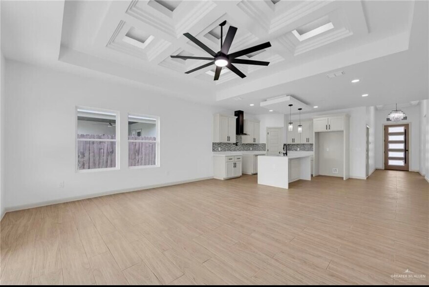 Building Photo - 5928 N Rayo del Sol St
