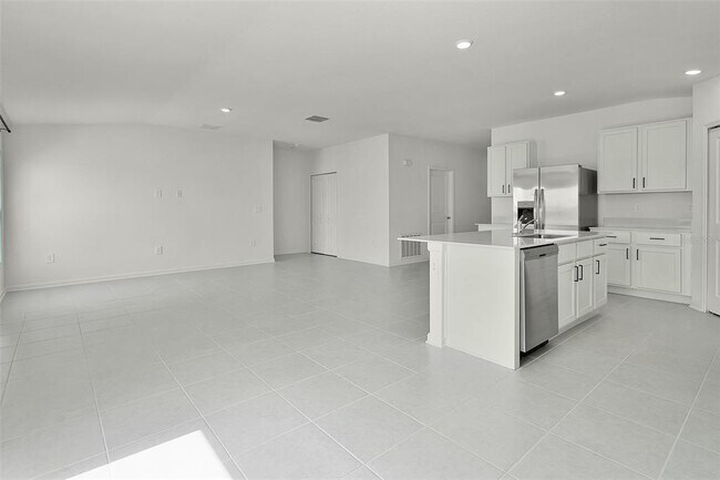 Building Photo - 2110 Marksman Rd