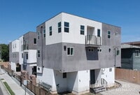 Building Photo - 2219 1/2 W Court St-