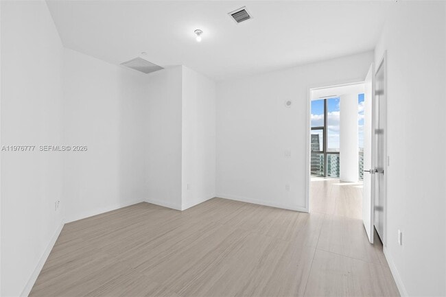 Building Photo - 851 NE 1st Ave