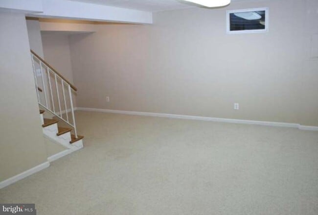 Building Photo - 9209 Graceland Pl