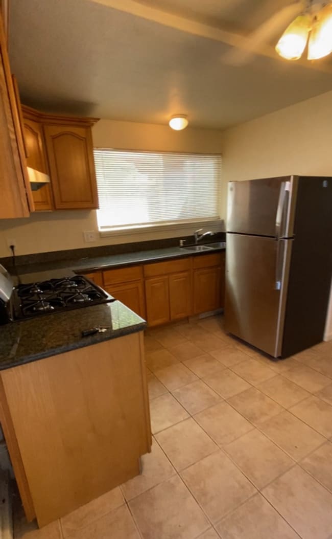 Building Photo - 2318-22 EMPRESS STREET