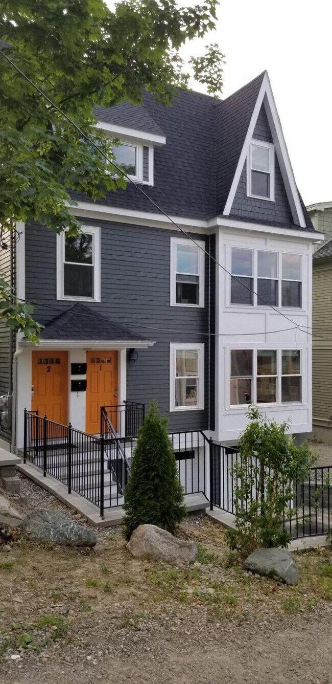 Building Photo - 4 bedroom in Boston MA 02120