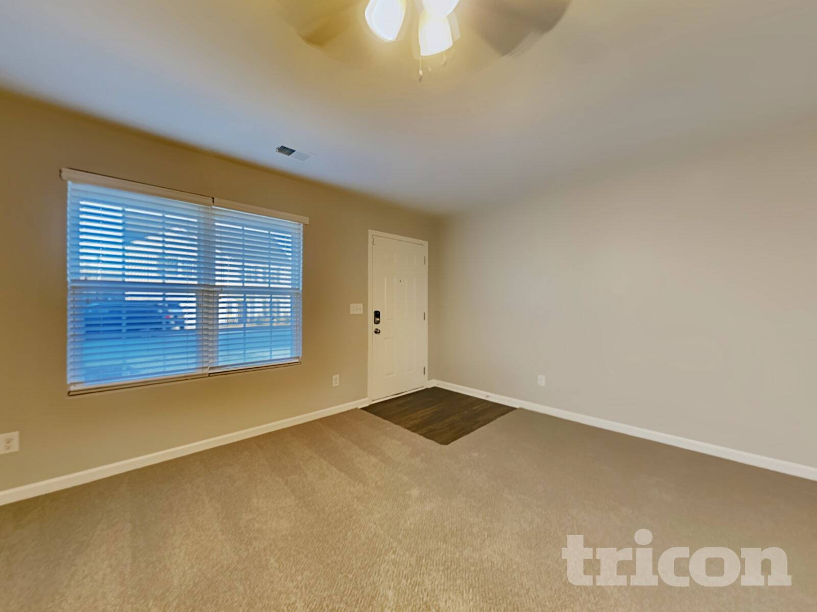 Building Photo - 1517 Waylon Ave