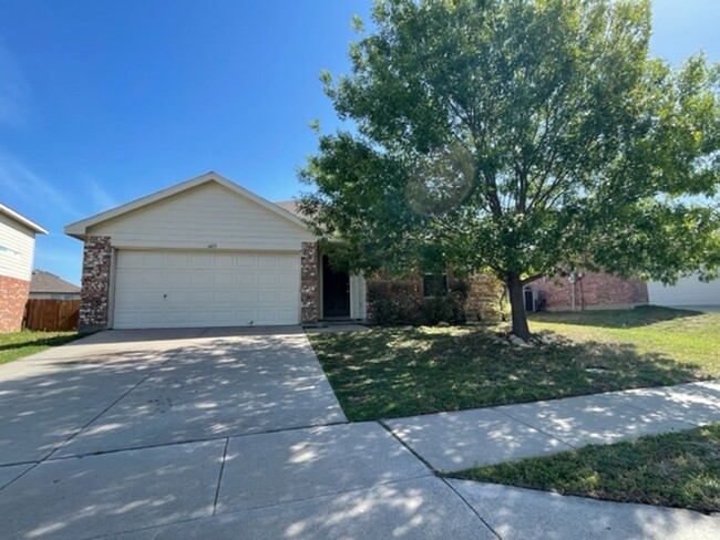 Primary Photo - Beautiful Single Family Home in Saginaw