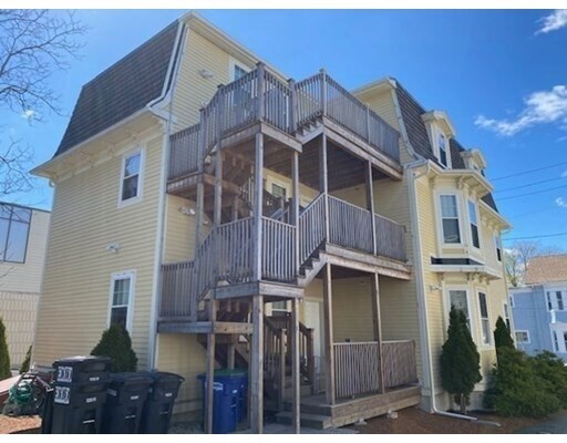 Building Photo - 36 Rush St
