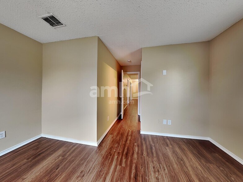 Building Photo - 12206 Rosedown Ln