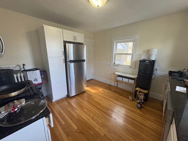 Building Photo - 11 Channing Rd