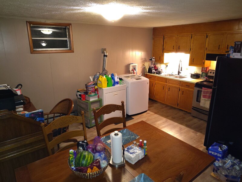 Building Photo - 3362-3362 Normandy Park Rd