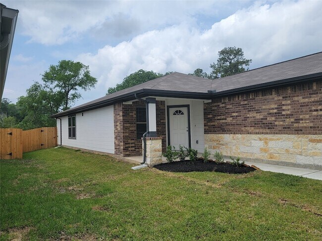 Building Photo - 11732 Whirlaway Dr