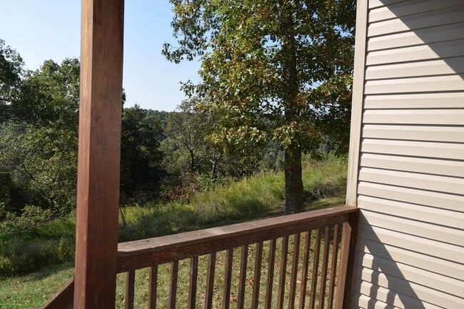 Building Photo - Gorgeous Home Located in Osage Hills Subdivision