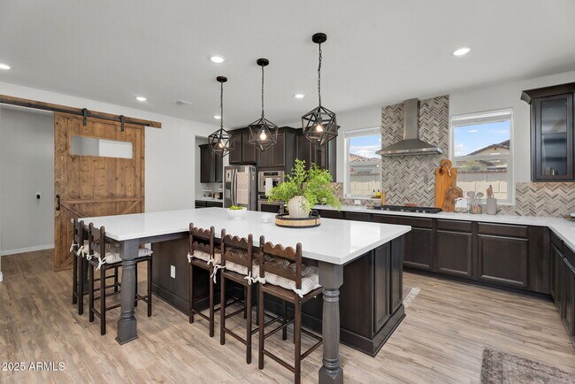Building Photo - 9418 E Theia Dr