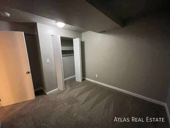 Building Photo - 2115 Bainbridge Rd