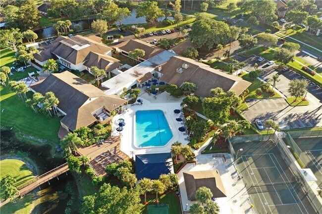 Building Photo - 10203 Mangrove Dr