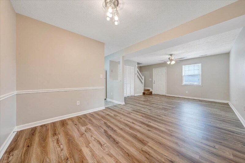 Building Photo - 230 Tinkerview Dr