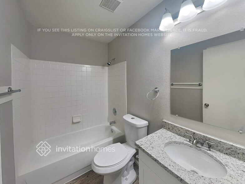 Building Photo - 4881 N Silverlace Dr