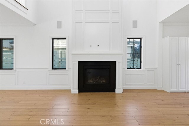 Building Photo - 1405 Oak Ave