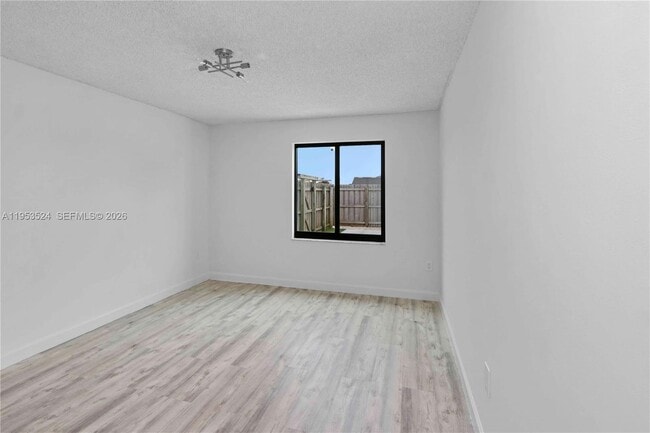 Building Photo - 21049 SW 118th Ave