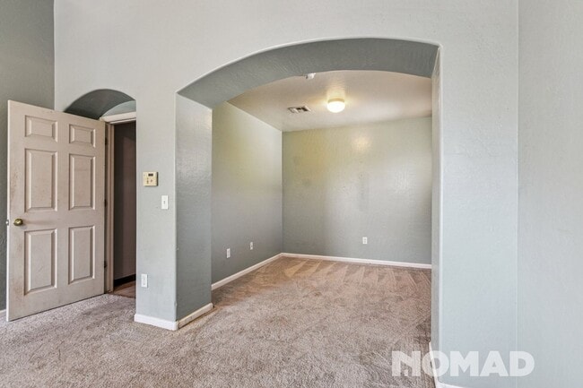 Building Photo - Spacious 4BR House in Litchfield Park