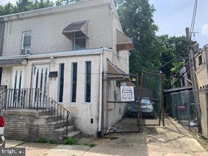 Building Photo - 2070 Haines St