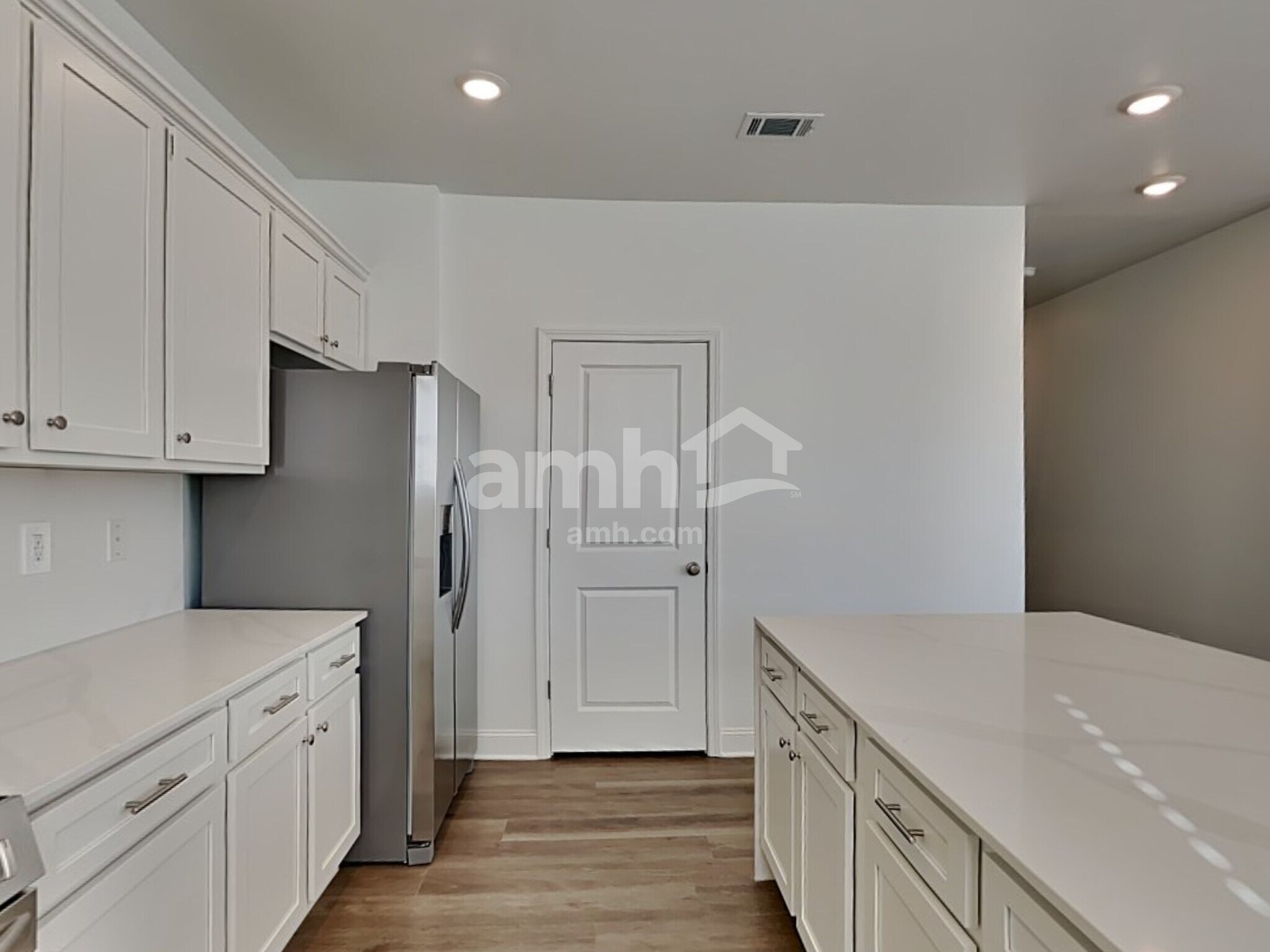 Building Photo - 216 Latitia Lane