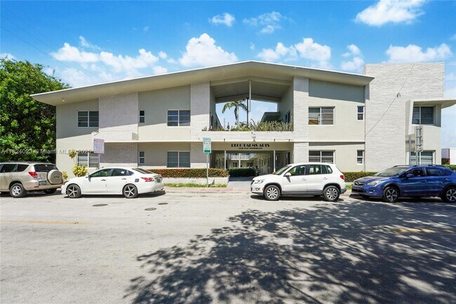 Building Photo - 6930 Rue Versailles Dr