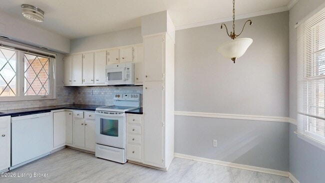 Building Photo - 3026 Kaye Lawn Dr