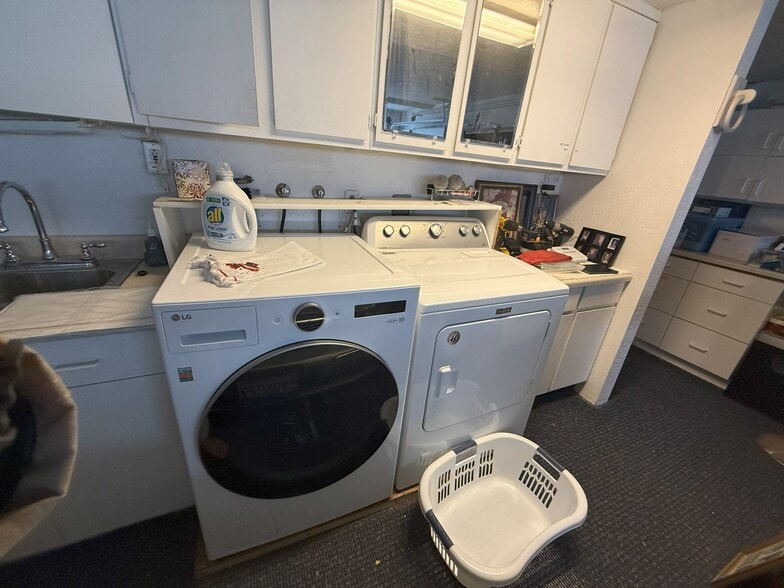 Building Photo - 4495 Caminito Cuarzo