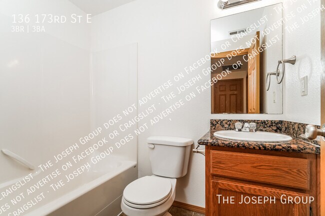 Building Photo - 136 173rd St E