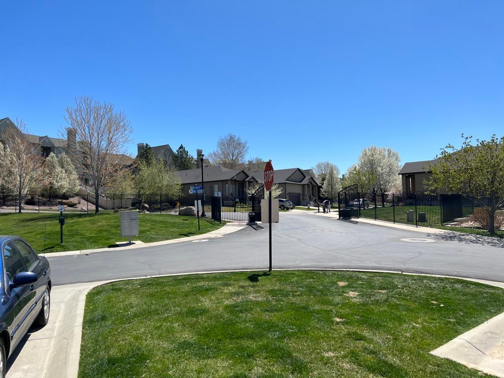 Gated Community - 11006 S Maple Forest Way