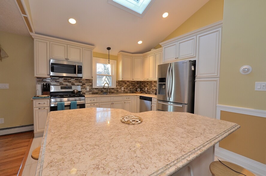 Building Photo - 1063 Mason Ct