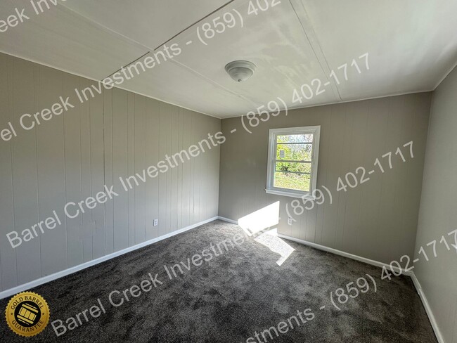 Building Photo - 3-Bed 1-Bath House