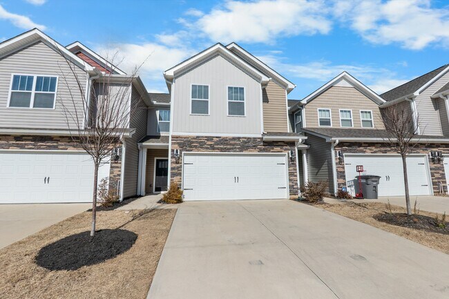 Building Photo - 313 Cub Ct