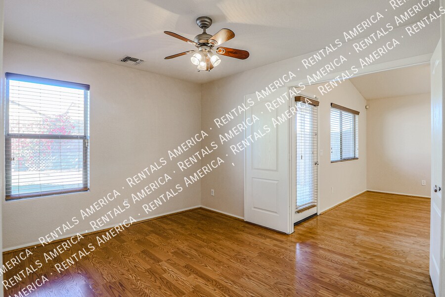 Building Photo - 16070 W Kendall St