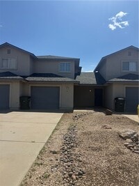 Building Photo - 3329 Armour Ln