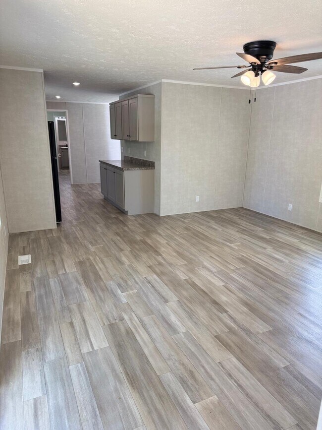Building Photo - 28 Fox Haven Dr