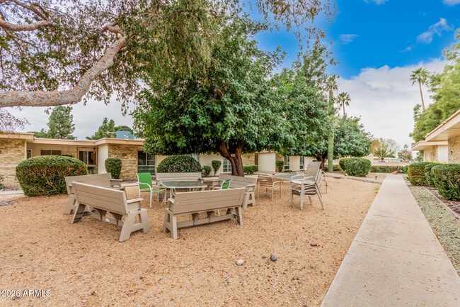 Building Photo - 16635 N 103rd Ave