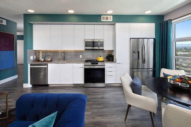 Building Photo - 1405 CA-82