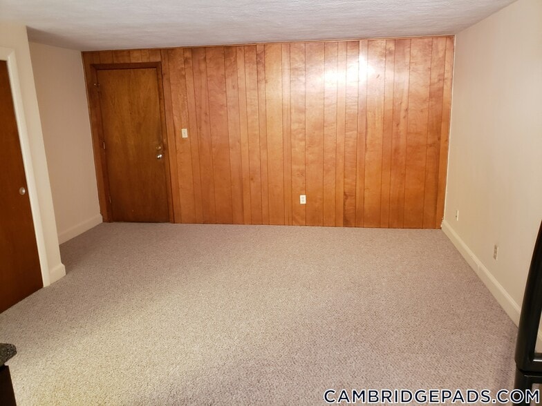 Building Photo - 9 Chester St