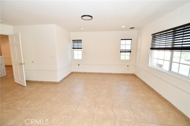 Building Photo - 14103 Fonthill Ave