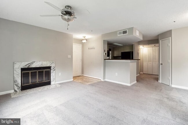Building Photo - 10531 Beacon Ridge Dr