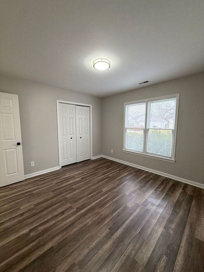 Building Photo - 10521 Going Ct