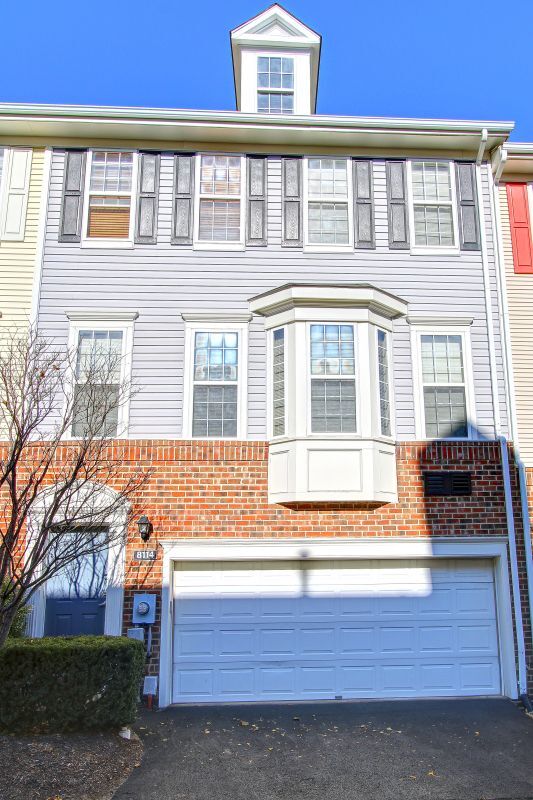 Building Photo - 8114 Anna Ct