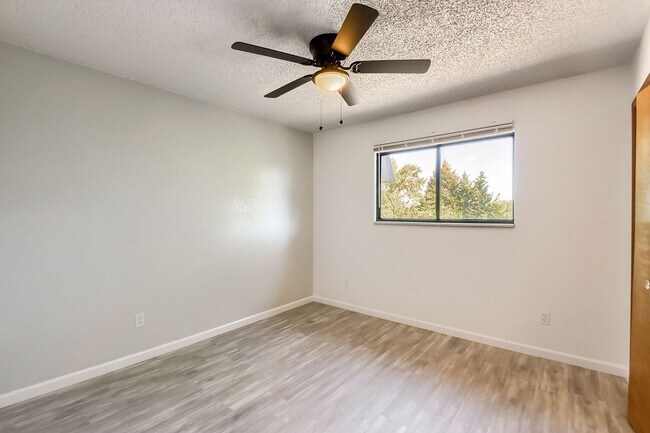 Building Photo - 5691 W 35th Ave