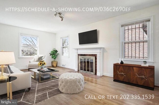 Building Photo - 1509 Channing St NE