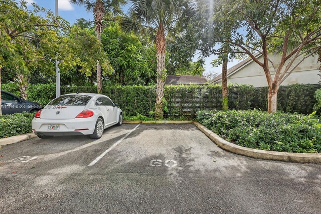 Building Photo - 13800 Highland Dr