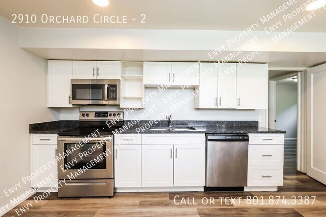 Building Photo - 2910 Orchard Cir