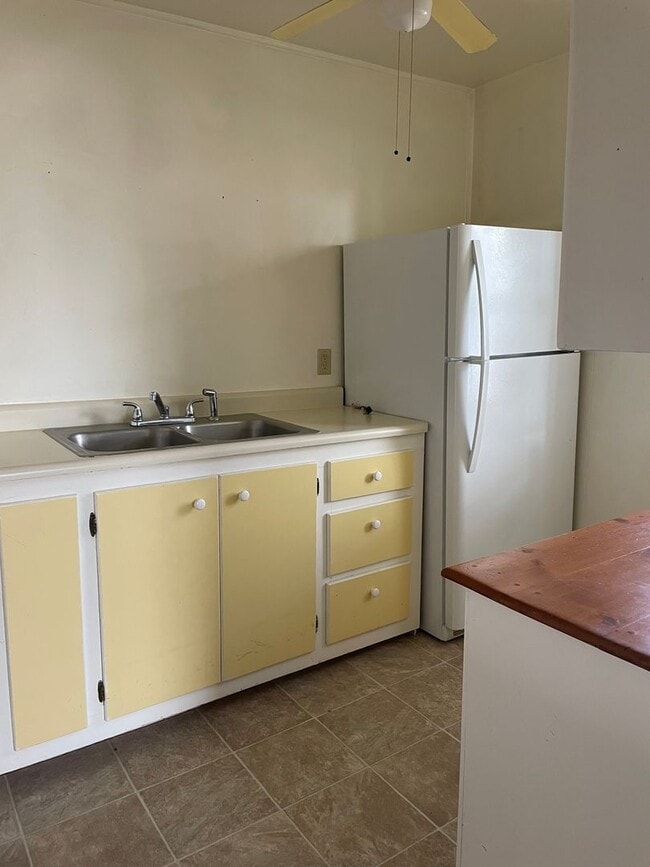 Building Photo - 246 N. Madison St. Cortez, CO 81321