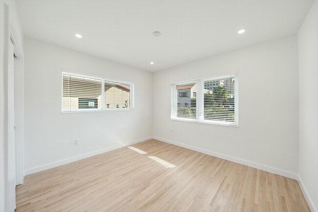 Building Photo - 47 Oviedo Ave