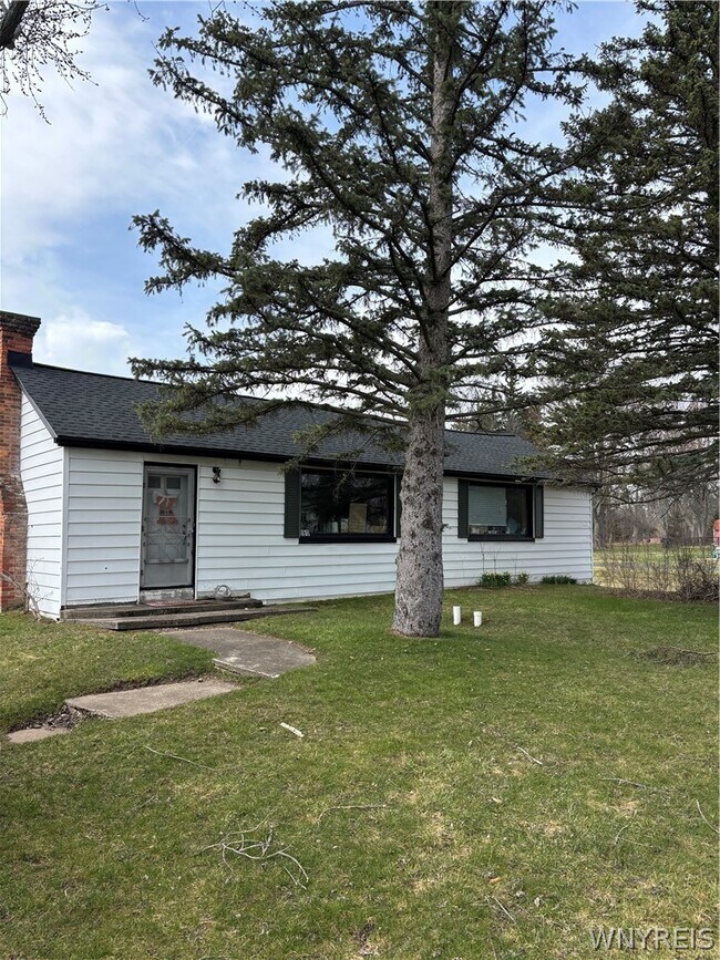 Building Photo - 190 Ayer Rd